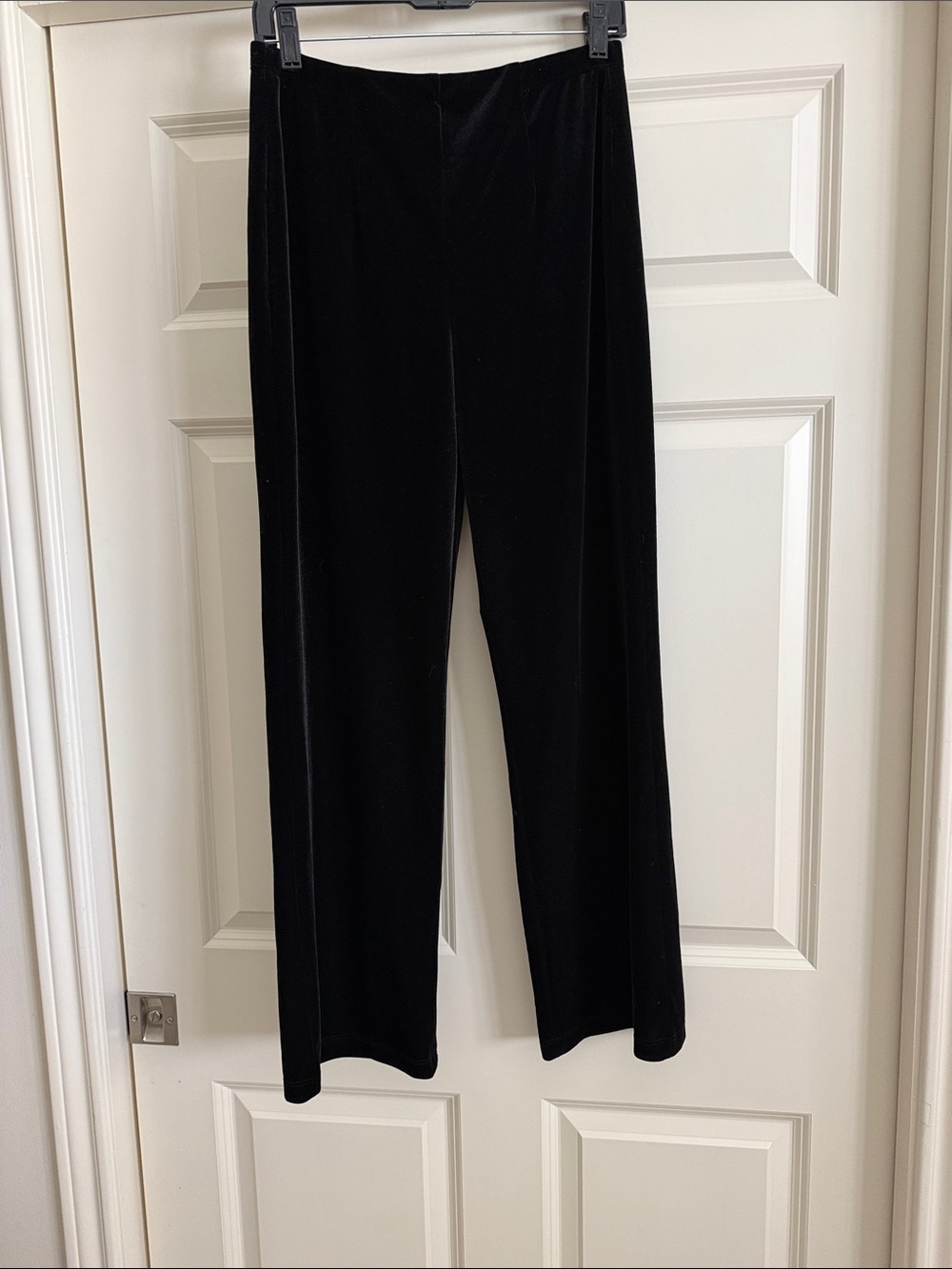 Chico’s Travelers wide leg velvet black pants Chico’s size 0 US size 4